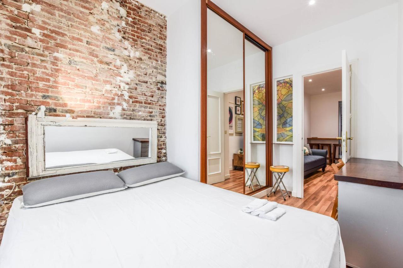 Apartamento Plaza De Lavpies Apartment Madrid Bagian luar foto