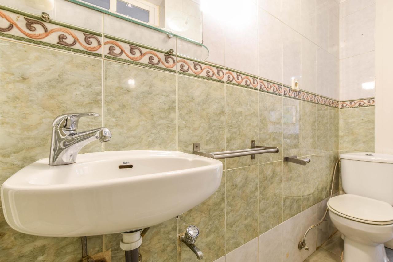 Apartamento Plaza De Lavpies Apartment Madrid Bagian luar foto