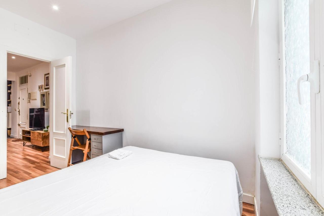 Apartamento Plaza De Lavpies Apartment Madrid Bagian luar foto